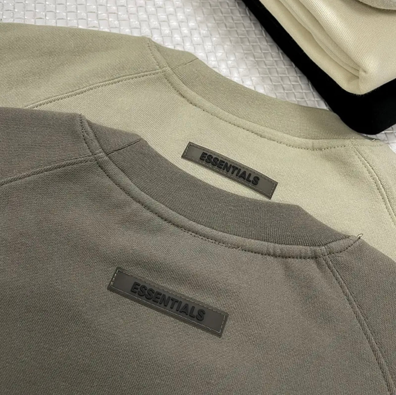 Essentials Round Neck Sweatshirt Reflective Printed Letter Logo - High Quality Unisex Pullover